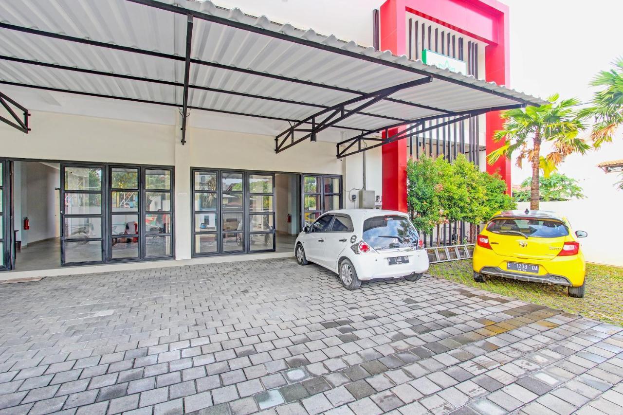 Capital O 91377 Mk Prime Syariah Hotell Semarang Exteriör bild