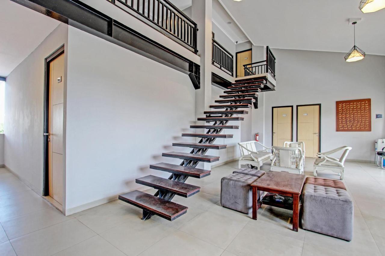 Capital O 91377 Mk Prime Syariah Hotell Semarang Exteriör bild